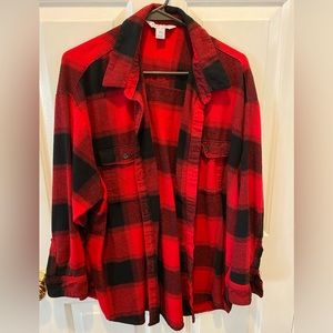 Old Navy, boyfriend shirt, women’s button down shirt, red and black XXL